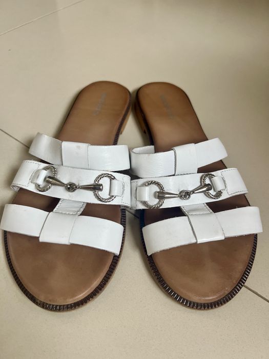 Skorzane klapki Wojas