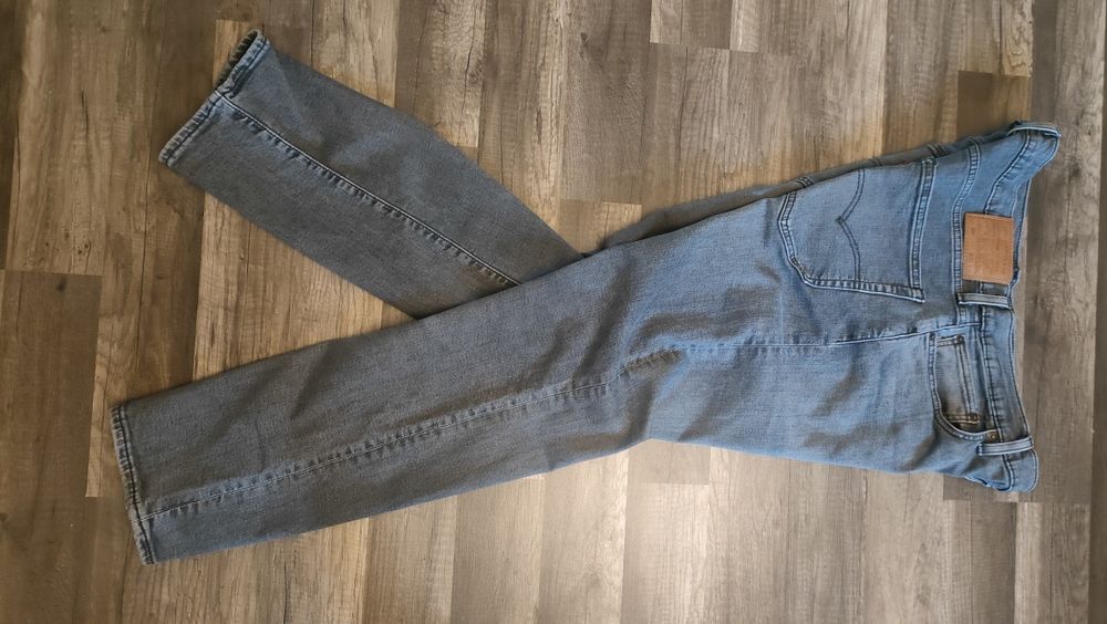 klasyczne,szare spodnie LEVI'S 502 36/32 w super stanie