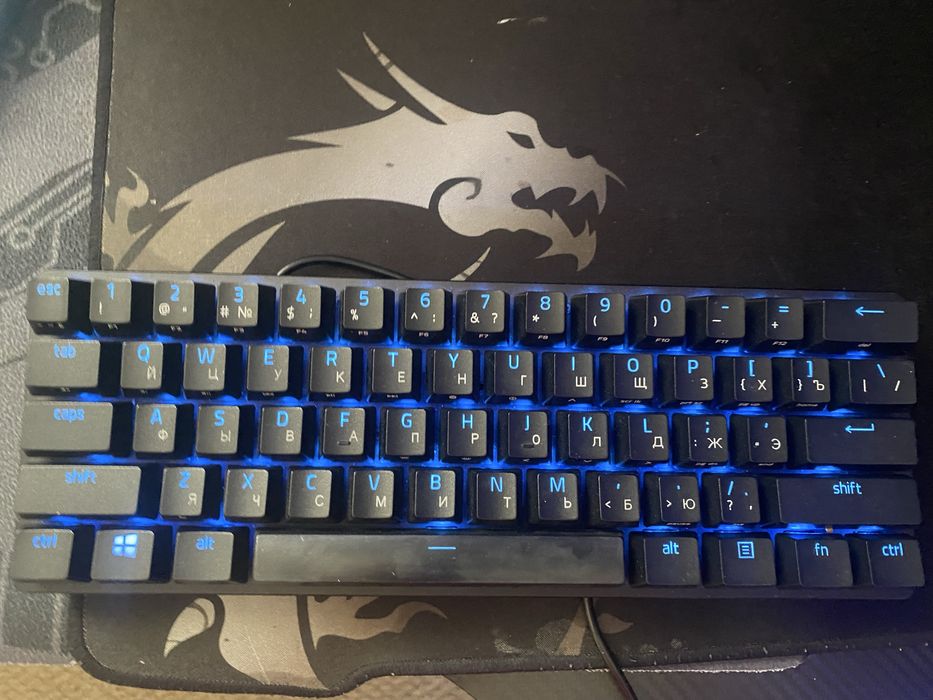 Продам клавиатуру Razer