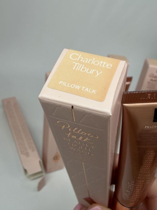 Хайлайтер для обличчя Charlotte Tilbury Pillow Talk рідкий