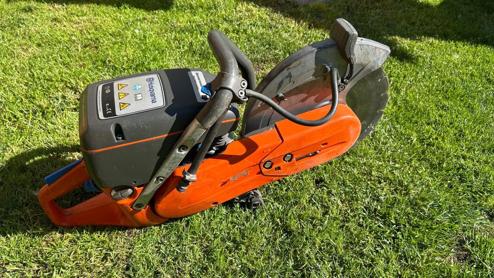 Piła do betonu spalinowa przecinarka Husqvarna K750 tarcza 300 mm