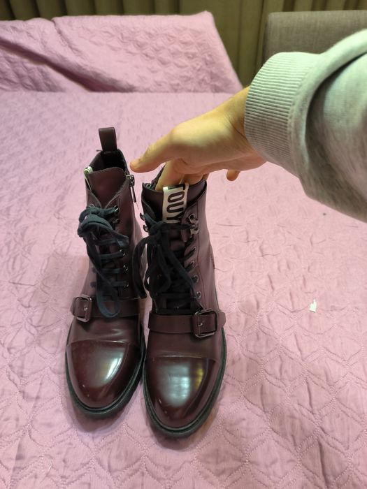 Botins bordô Stradivarius
