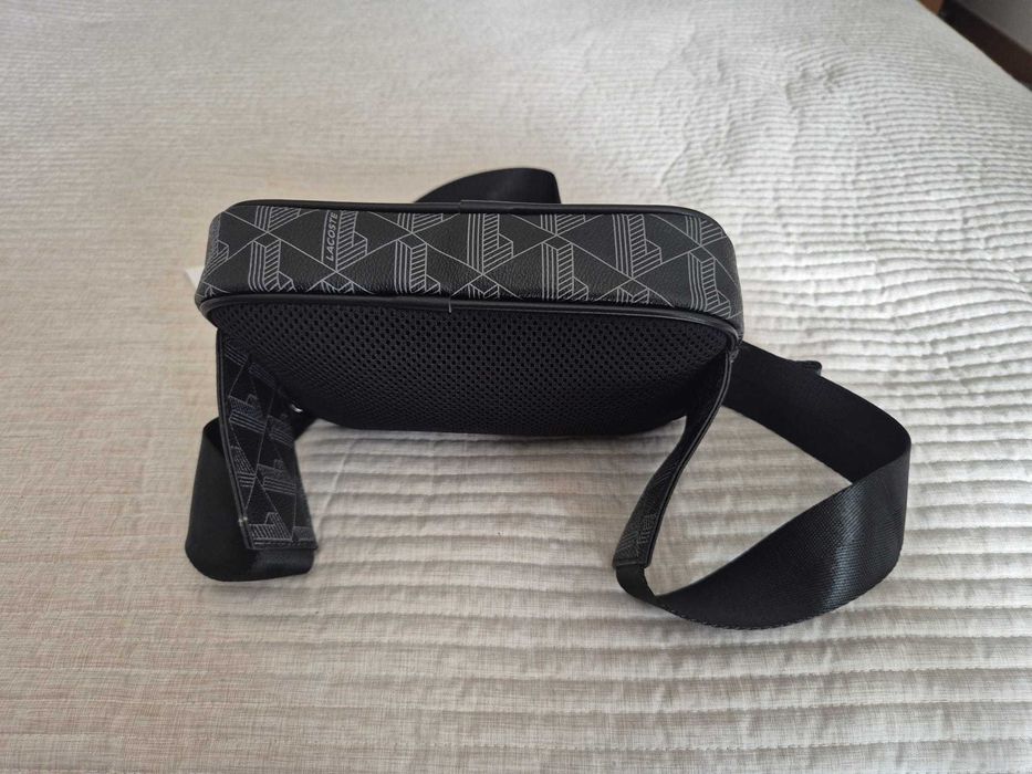 Bolsa de Cintura LACOSTE The Blend - Preta - nova