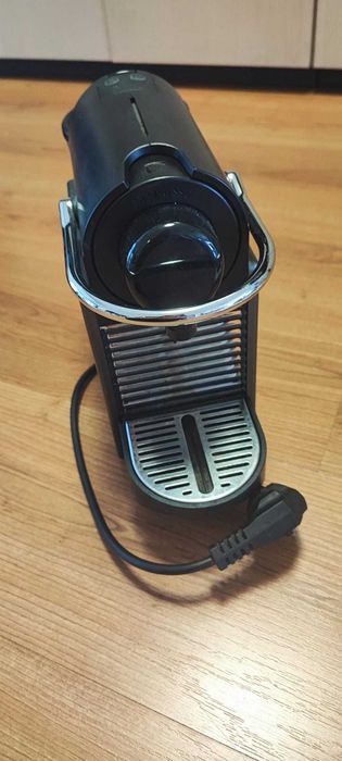 Máquina de Café Nespresso Pixie – Para Reparação ou Peças