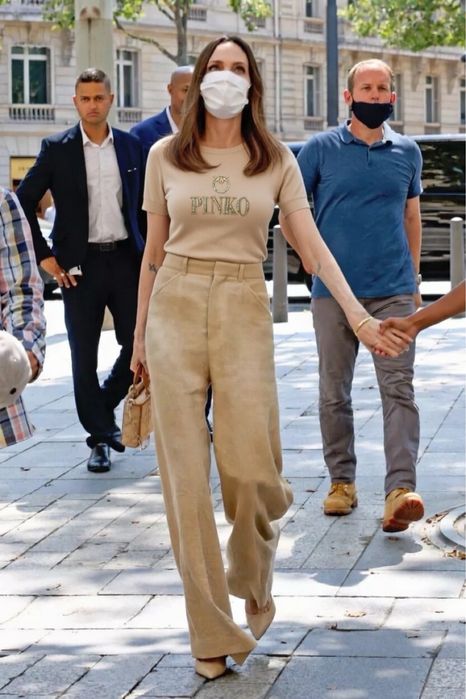 Футболка pinko бежева