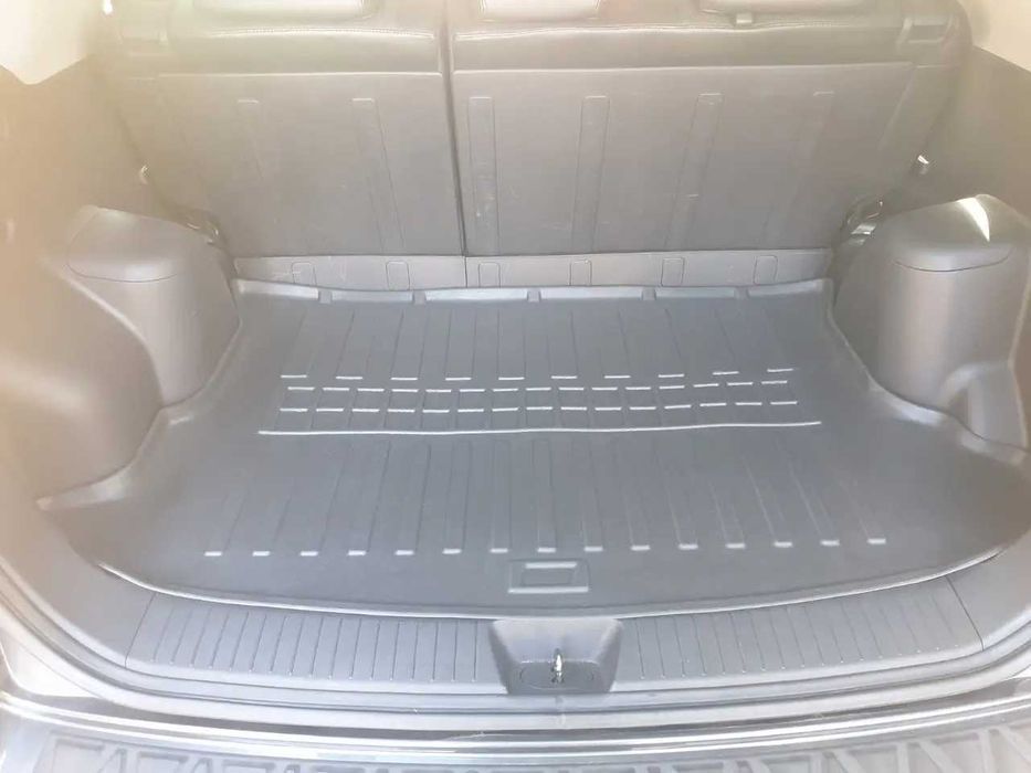 Гумовий коврик в багажник HYUNDAI Santa Fe/IONIQ/i30/i10/Kona/Staria