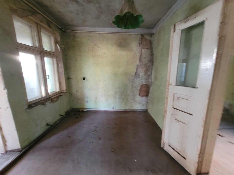 Дом под кап.ремонт в центре Нерубайского по цене участка 10 соток.