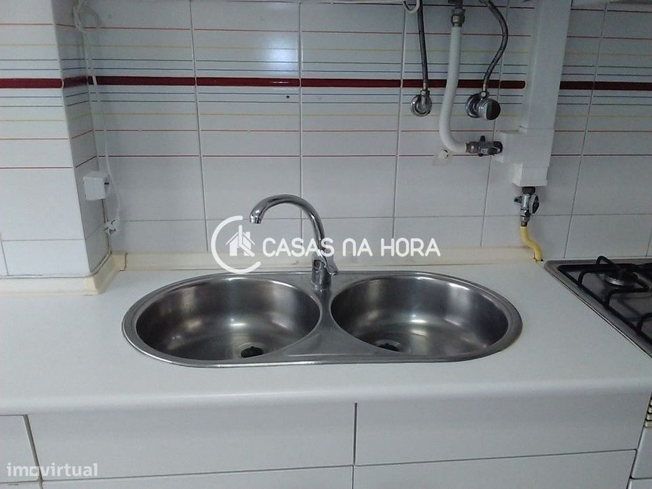 Setúbal, Amoreiras T2 equipado.