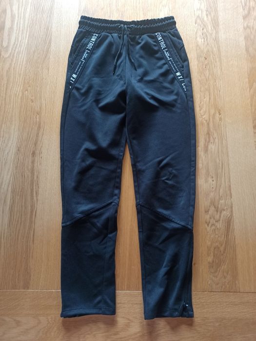 Spodnie dresowe chłopięce 134/140