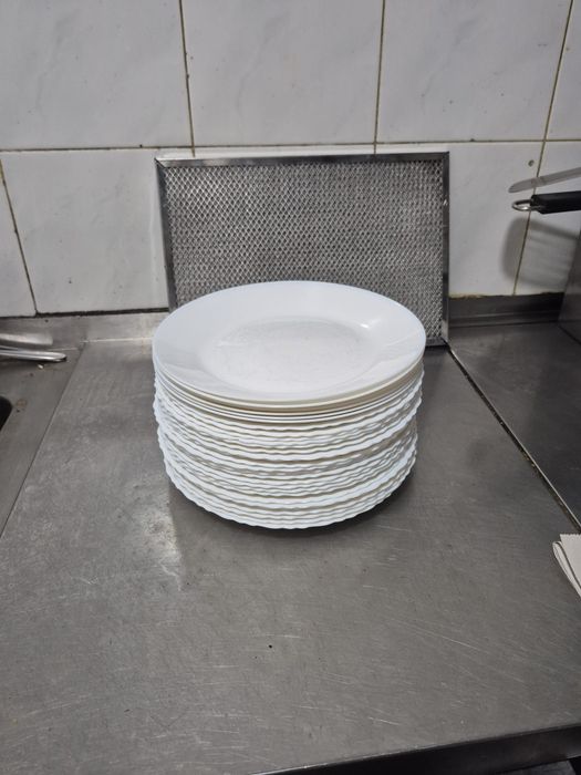 Loiça restaurante (72 pratos)