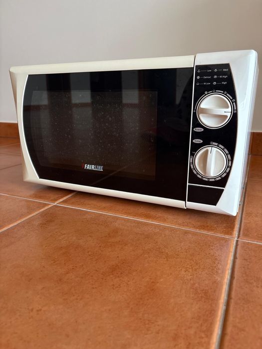 Microondas Fairline