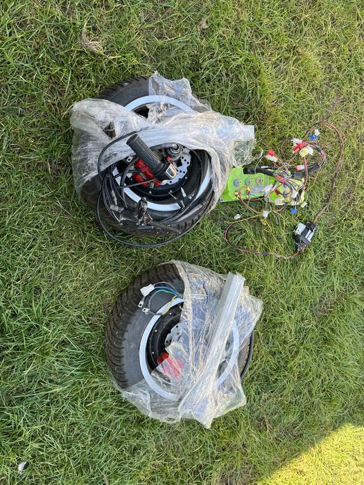 Моторколесо, контрлер, ручка газу, гальмівні колодки, диски