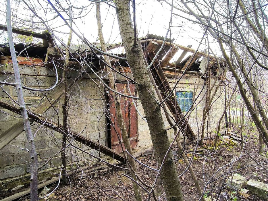 Недорого!Недобудований будинок та 15сот.в Макарові.Підведено газ.