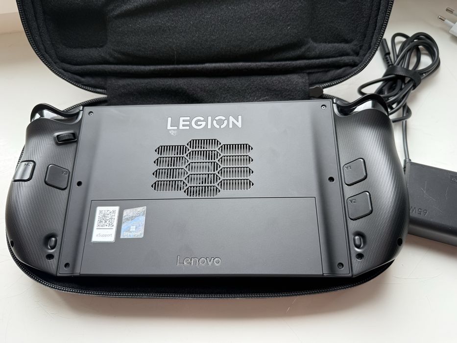 Lonovo Legion go 2 ( новая )