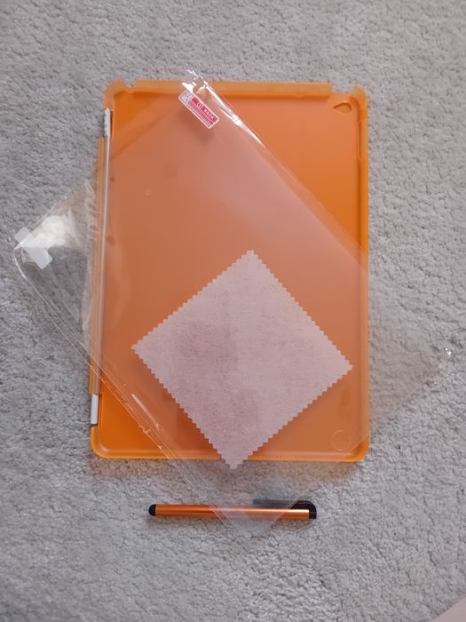 Etui futerał na iPad tablet + długopis + folia