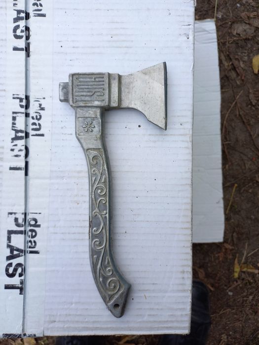 Топор алюминиевый