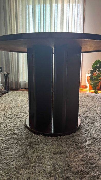 Mesa redonda alto brilho e 4 cadeiras usado