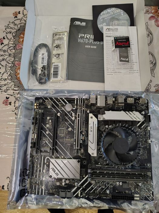 комплект материнка ASUS PRIME H670-PLUS D4,  пам'ять, сокет 1700