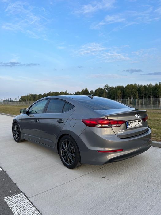 Hyundai Elantra Value Edition 2.0 Automat Lpg