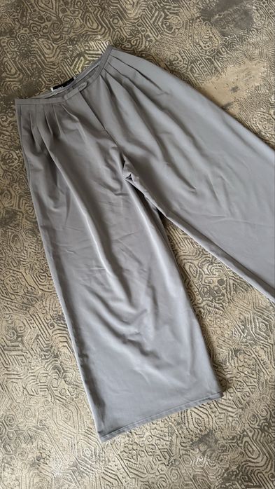 Штани Bershka класичні сірі