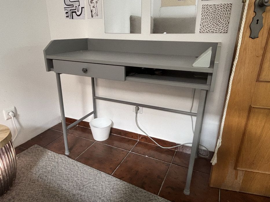 Secretaria HAUGA IKEA como nova