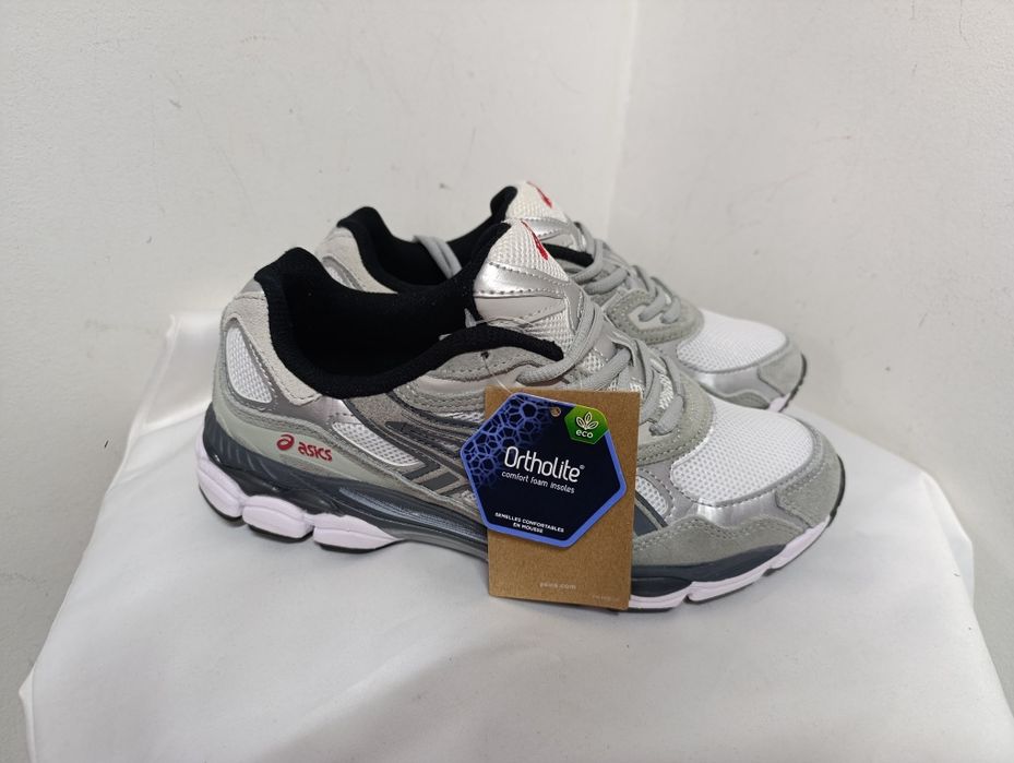Asics Gel NYC buty sportowe nowe z metką 42