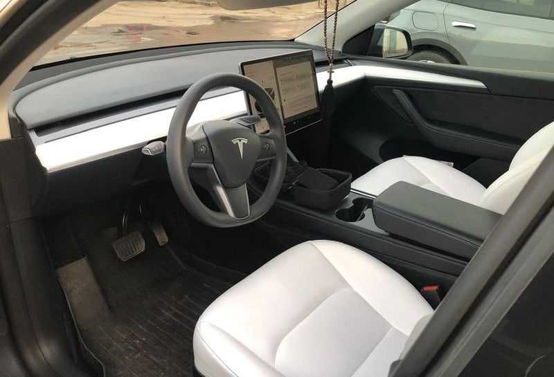 Tesla Model Y 2023