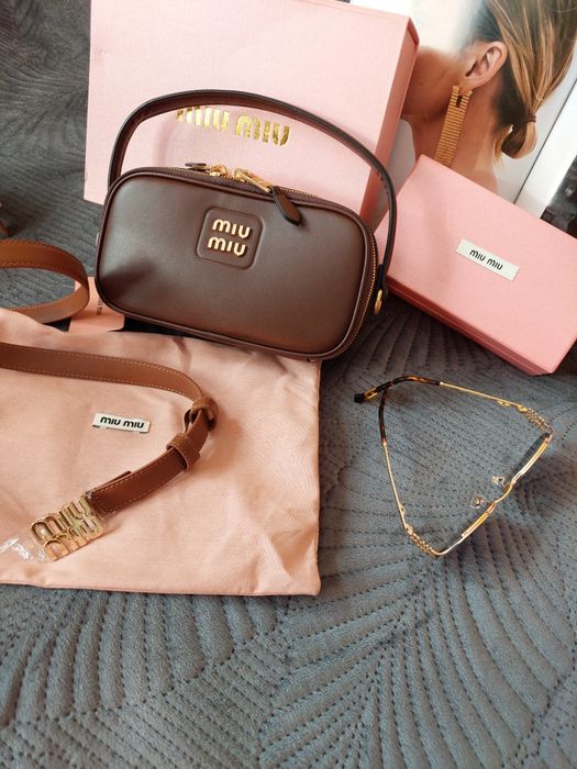 Modna torebka w czekoladowym kolorze