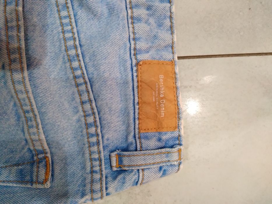 Spodnie jeans Bershka rozm 36,Pas 70cm