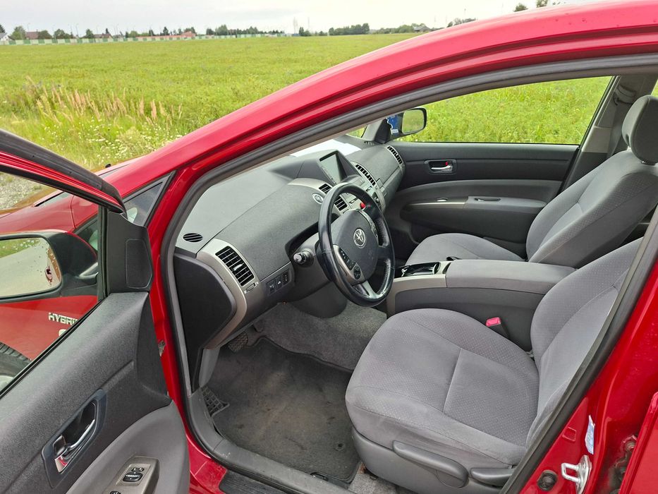 Toyota Prius. Hybryda + LPG KME 6L lpg / 100 km