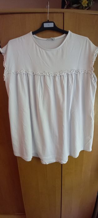 Piękna biała bluzka, rozm. 48/50