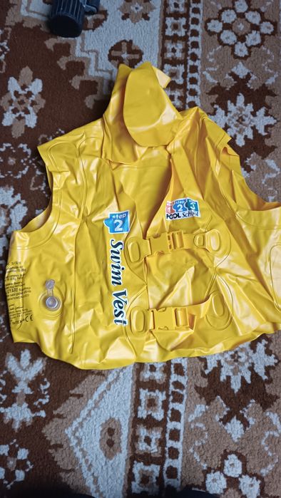 Продам надувний жилет