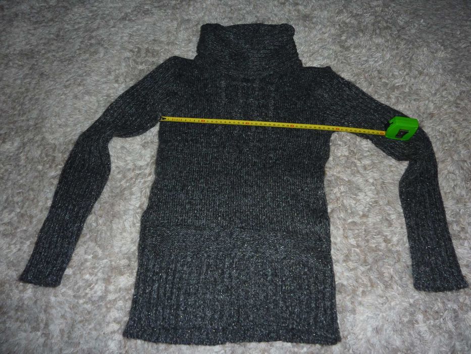 Nowy ciepły ciemnoszary sweter / golf