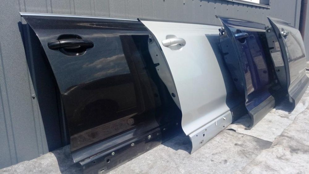 Дверь передняя правая Volkswagen Touareg двери двері передні праві