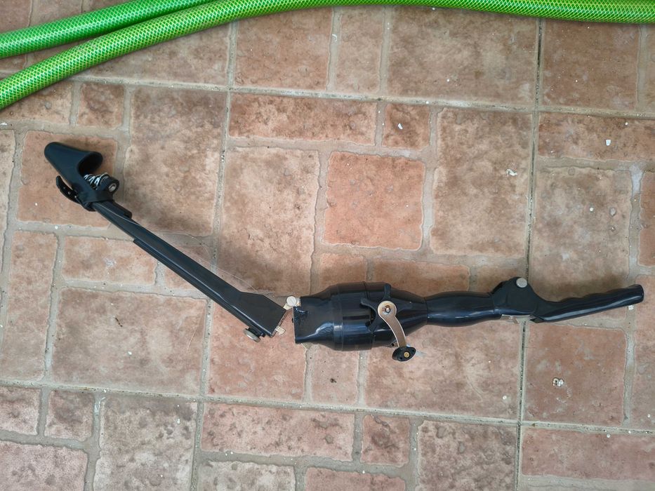 Cana de pesca portátil e retrátil com carreto integrado