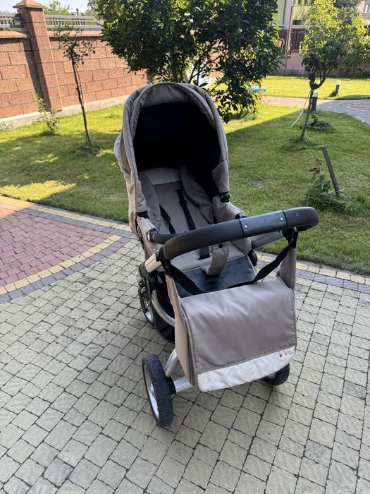Продам чудовий візок Roan Teo