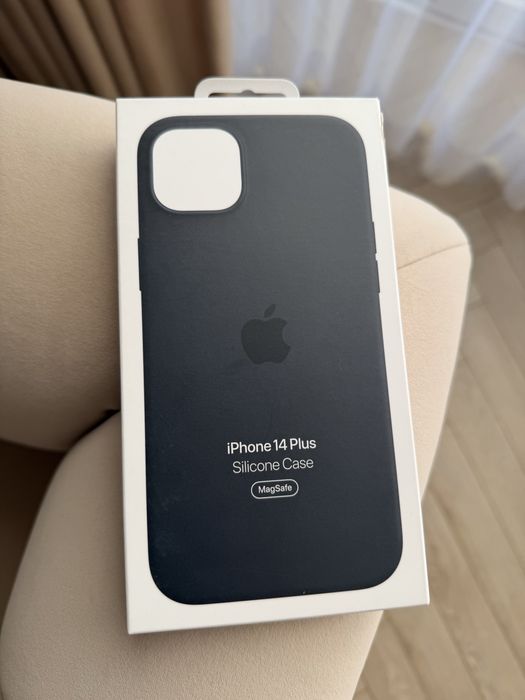 Nowe oryginalne etui Silicone Case MagSafe do Apple iPhone 14 Plus