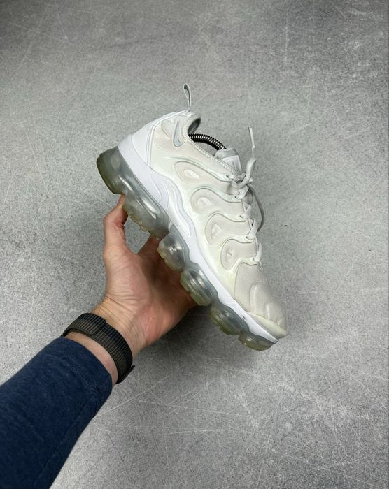 Nike Air Vapormax Plus (26 cm) кросівки оригінал білі 924453-100