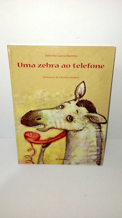 Uma Zebra ao telefone