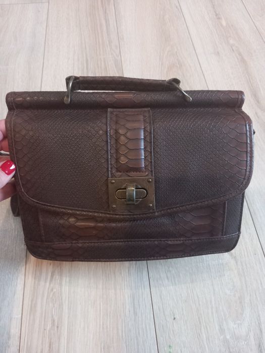 Torebka kuferek New Yorker