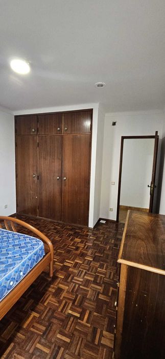 ARRENDAM-SE 2 QUARTOS mobilados – Coto, Caldas da Rainha
