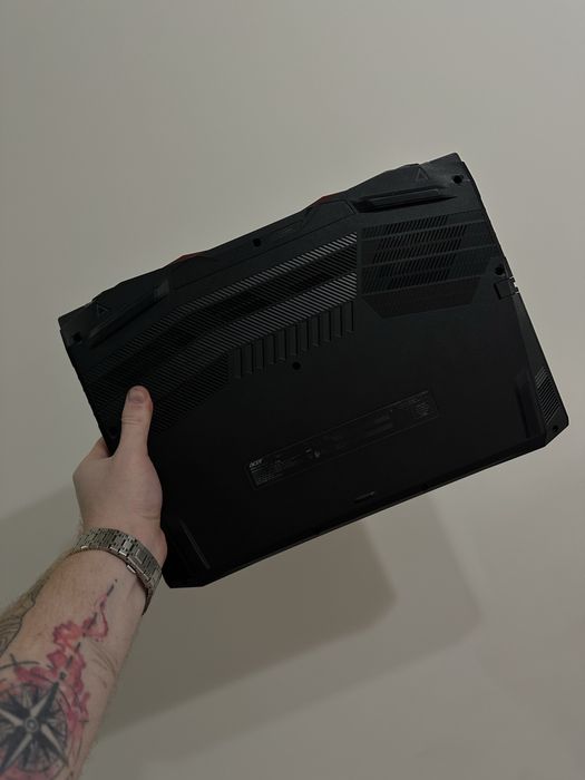 Топовий ігровий ноутбук Acer Nitro 5 у відміному стані