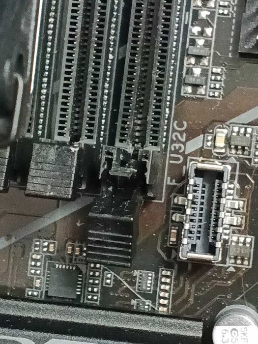 Материнська плата: Gigabyte B650 EAGLE Socket AM5, нова, але є нюанс.