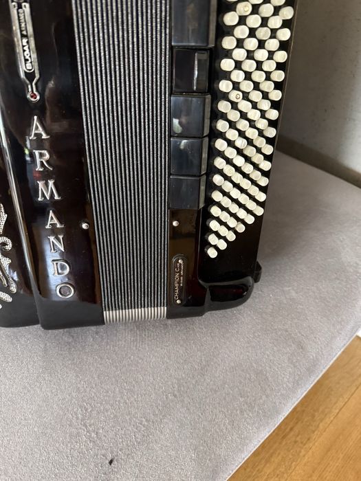 Akordeon guzikowy kanałowy Bugari Armando
