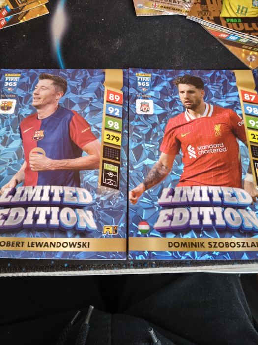 Karty piłkarskie edycja limitowana XXL