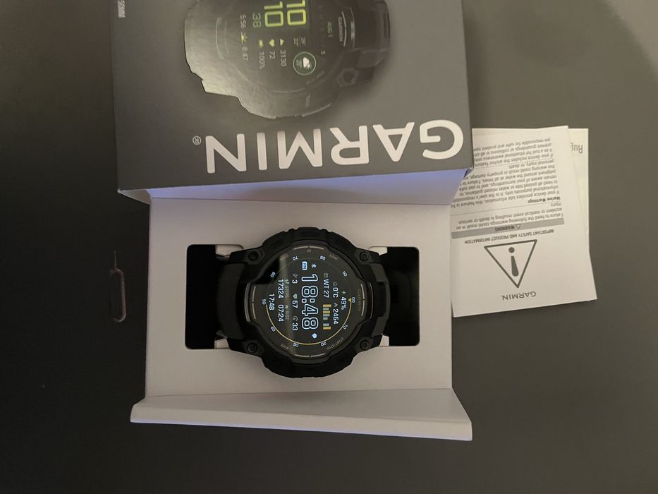 Smartwatch garmin intinct 3
