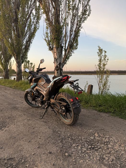 Мустанг ст200
