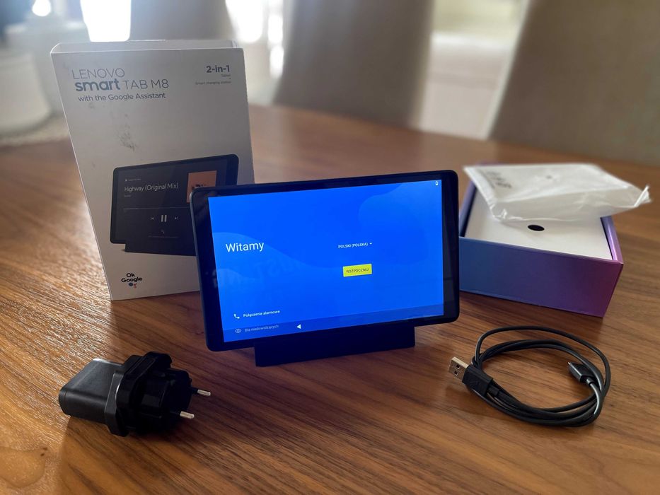 Lenovo Tab M8 TB-8505XS 2/32GB + stacja ładująca – Android 10