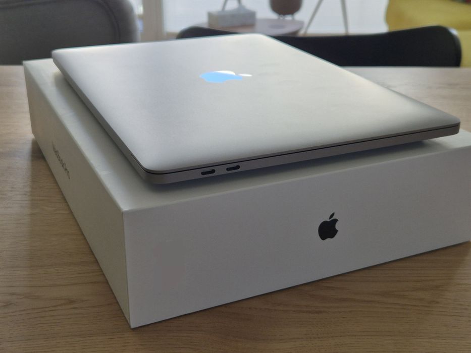 MacBook Pro 13'' i7 32GB RAM 500GB SSD 2020 r. Katowice