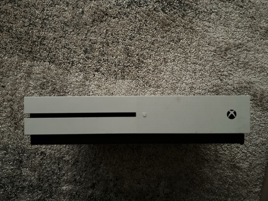 xbox one s.